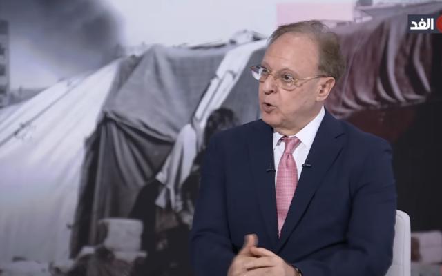 Bishara Bahbah lors d'une interview accordée à Al Ghad TV le 24 juin 2025. (Crédit : Capture d'écran/Facebook)